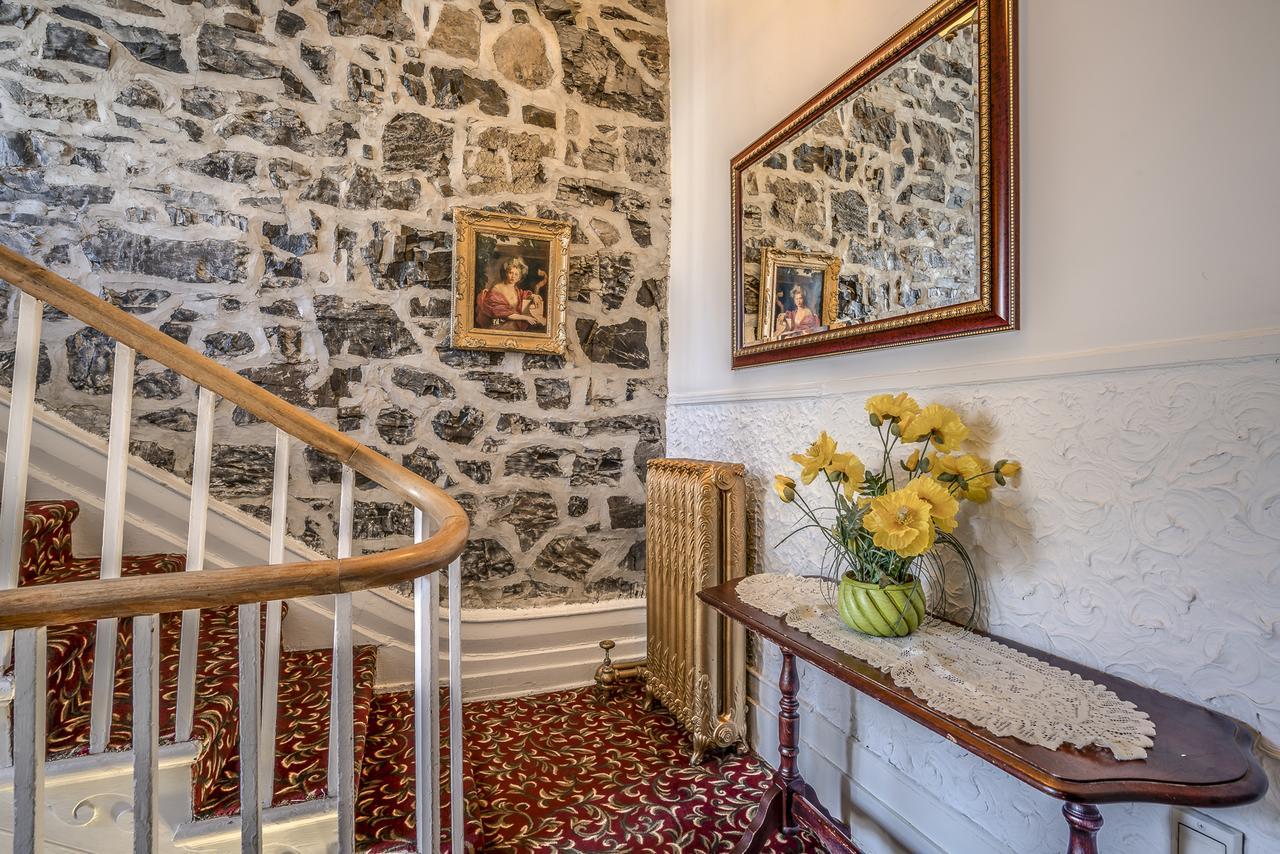Manoir Sur Le Cap Hotel Quebec City Exterior photo